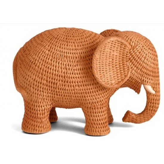 ELEFANTE EM POLIRESINA CARAMELO 20X18CM